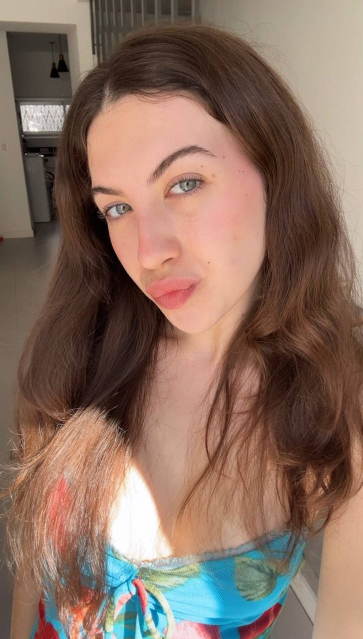 Nude girl Amber in Sao Miguel de Tucuman